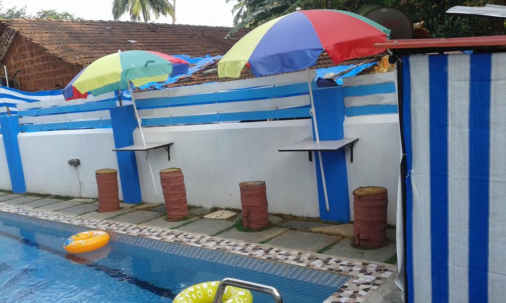 Casa Almeida Guest House Candolim Buitenkant foto